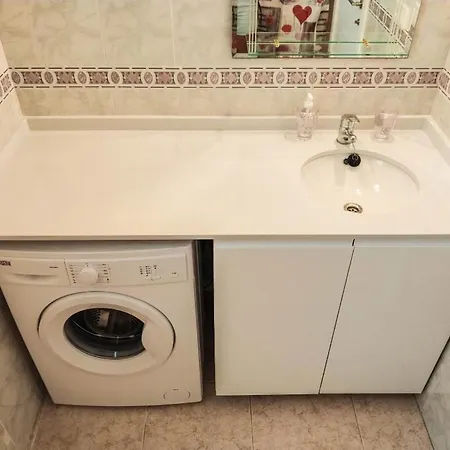 Flat Near The Sea טורבייחה